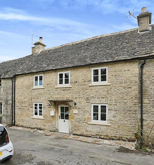 Luxury Cotswold Cottage With Hot Tub In Stow On The Wold! Exterior photo